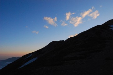 おそらく、山頂での日の出直後。さぞかし綺麗だったでしょうね。